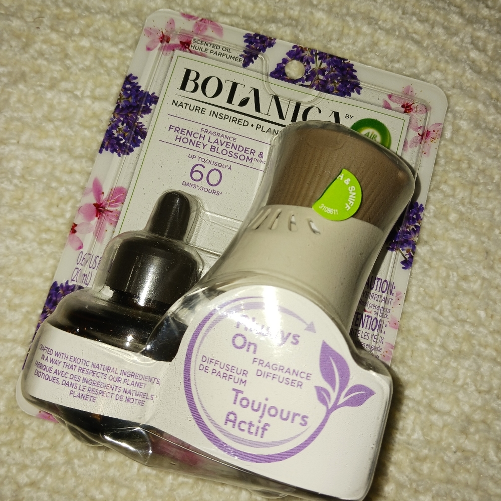 NWT! Air Wick Botanical Air Freshner